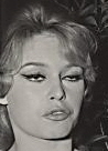 Brigitte avec une cigarette - Page 2 211114